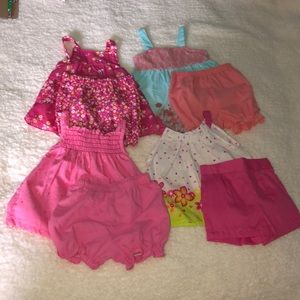 LOT OF 4 summer outfit for baby. Girl NWOT